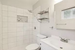 8621 Putnam Dr, Austin, TX 78757 - Photo 19