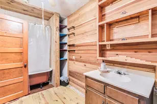 501 Engelke Rd, Niederwald, TX 78640 - Photo 9