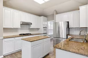 10008 Lachlan Dr, Austin, TX 78717 - Photo 5