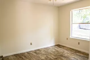 12903 Stanzel Dr, Austin, TX 78729 - Photo 13
