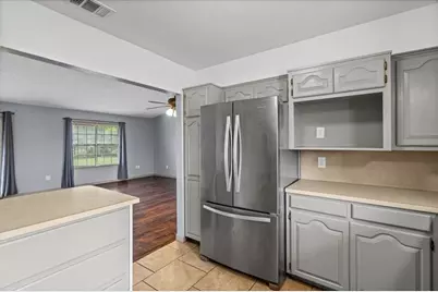 650 W Austin Road, Luling, TX 78648 - Photo 7