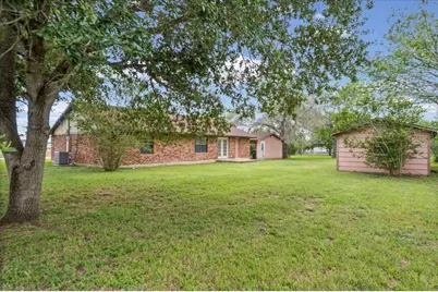 650 W Austin Road, Luling, TX 78648 - Photo 17