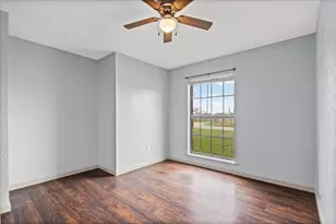 650 W Austin Rd, Luling, TX 78648 - Photo 13