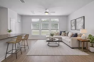 605 W South St, Leander, TX 78641 - Photo 3