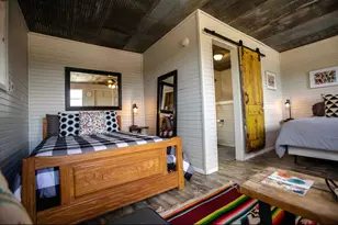 2300 W Fitzhugh Rd, Dripping Springs, TX 78620 - Photo 31