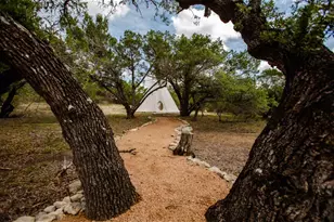 2300 W Fitzhugh Rd, Dripping Springs, TX 78620 - Photo 37