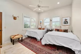 2300 W Fitzhugh Rd, Dripping Springs, TX 78620 - Photo 29