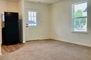 2002 W 2nd St, Taylor, TX 76574 - Photo 3