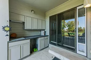 107 World of Tennis Sq, Lakeway, TX 78738 - Photo 29