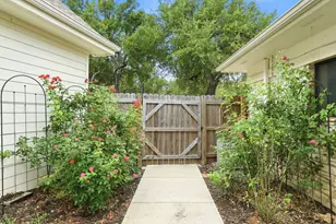 126 E Esparada Dr, Georgetown, TX 78628 - Photo 23