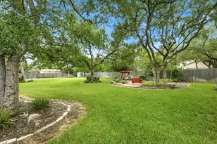 126 E Esparada Dr, Georgetown, TX 78628 - Photo 25