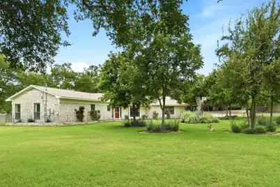 126 E Esparada Drive, Georgetown, TX 78628 - Photo 3