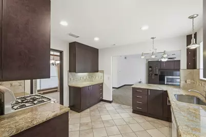 126 E Esparada Drive, Georgetown, TX 78628 - Photo 11