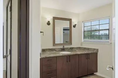 126 E Esparada Drive, Georgetown, TX 78628 - Photo 17