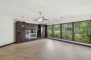 126 E Esparada Dr, Georgetown, TX 78628 - Photo 7