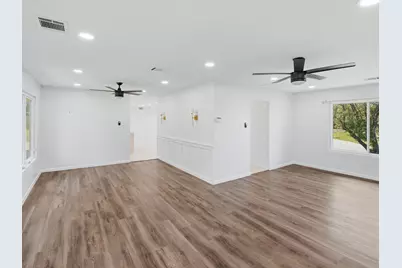 411 Carriage Oaks Drive, Liberty Hill, TX 78642 - Photo 9