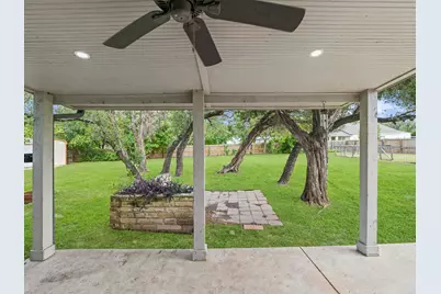 411 Carriage Oaks Drive, Liberty Hill, TX 78642 - Photo 31