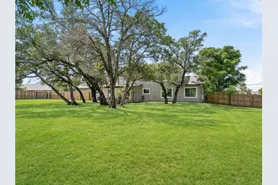 411 Carriage Oaks Drive, Liberty Hill, TX 78642 - Photo 37