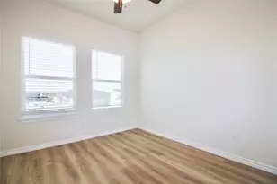 514 War Adminral Dr, Jarrell, TX 76537 - Photo 27