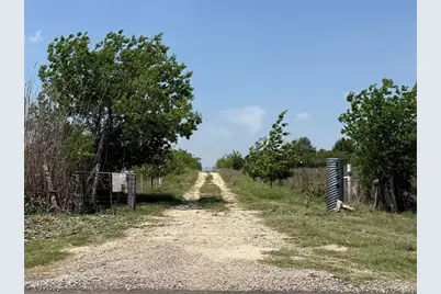 1796 County Road 139 Road, Hutto, TX 78634 - Photo 17