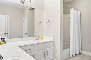 7435 Fireoak Dr, Austin, TX 78759 - Photo 25