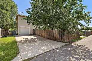 5705 Viewpoint Dr, Austin, TX 78744 - Photo 27