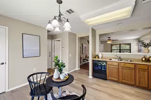 5705 Viewpoint Dr, Austin, TX 78744 - Photo 13