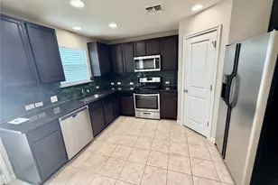 1010 Sand Post Pl, San Marcos, TX 78666 - Photo 9