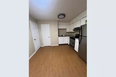 202 E 32nd Street #7, Austin, TX 78705 - Photo 3