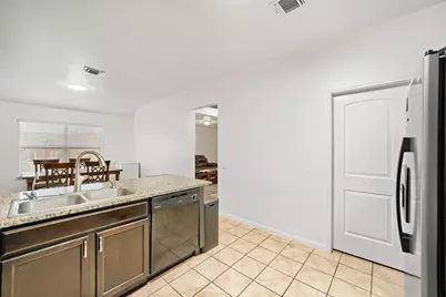 100 Liard River Road, Hutto, TX 78634 - Photo 5