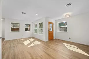 3904 Tonkawa Trail, Austin, TX 78756 - Photo 7