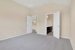 100 Four Star Dr, Elgin, TX 78621 - Photo 7
