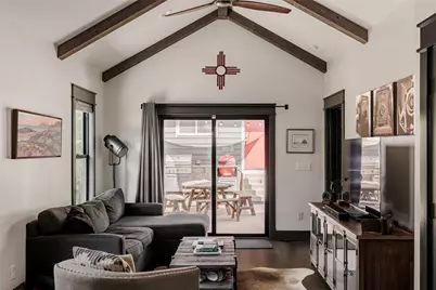 1910 Holly Street, Austin, TX 78702 - Photo 11