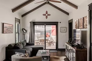 1910 Holly St, Austin, TX 78702 - Photo 11