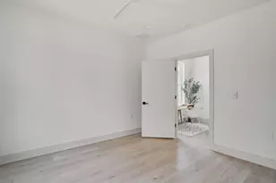 2209 Woodland Ave, Austin, TX 78741 - Photo 17