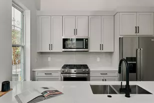 2209 Woodland Ave, Austin, TX 78741 - Photo 21