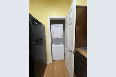 908 Poplar Street #207, Austin, TX 78705 - Photo 9