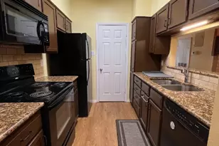 908 Poplar St, Austin, TX 78705 - Photo 7