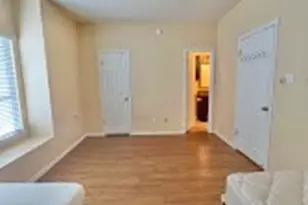 908 Poplar St, Austin, TX 78705 - Photo 13