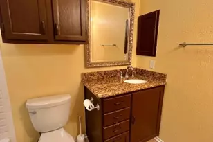 908 Poplar St, Austin, TX 78705 - Photo 15