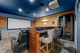 708 Upson St, Austin, TX 78703 - Photo 5
