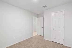 112 Ragnar Dr, Jarrell, TX 76537 - Photo 21