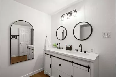 320 Pecan 3, Florence, TX 76527 - Photo 13