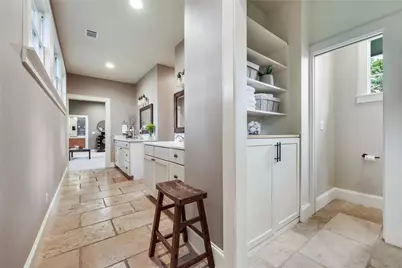 4705 Fairview Drive, Austin, TX 78731 - Photo 17
