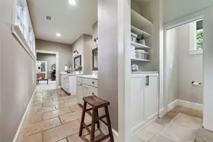 4705 Fairview Dr, Austin, TX 78731 - Photo 17