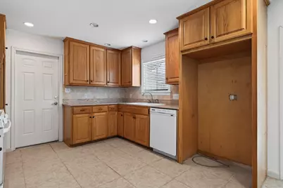 1202 Knollpark Circle, Austin, TX 78758 - Photo 9