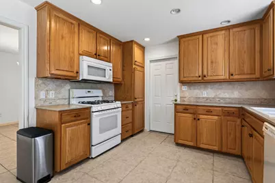 1202 Knollpark Circle, Austin, TX 78758 - Photo 11