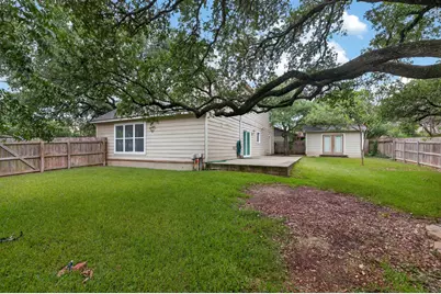 1202 Knollpark Circle, Austin, TX 78758 - Photo 33