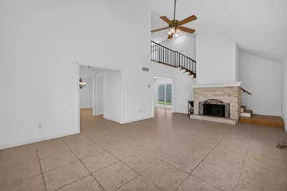 1202 Knollpark Circle, Austin, TX 78758 - Photo 5