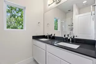 1160 Lott Ave, Austin, TX 78721 - Photo 15